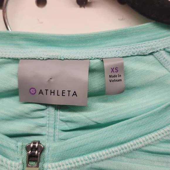 Athleta mint green thin running shirt XS - Picture 2 of 3